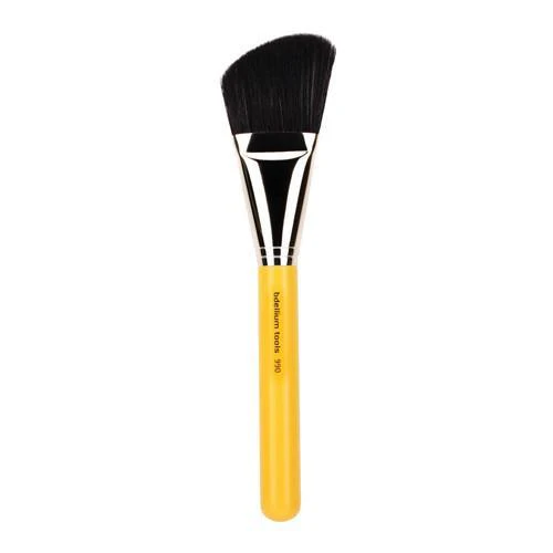 Bdellium Studio Face 990: Angled Face Brush