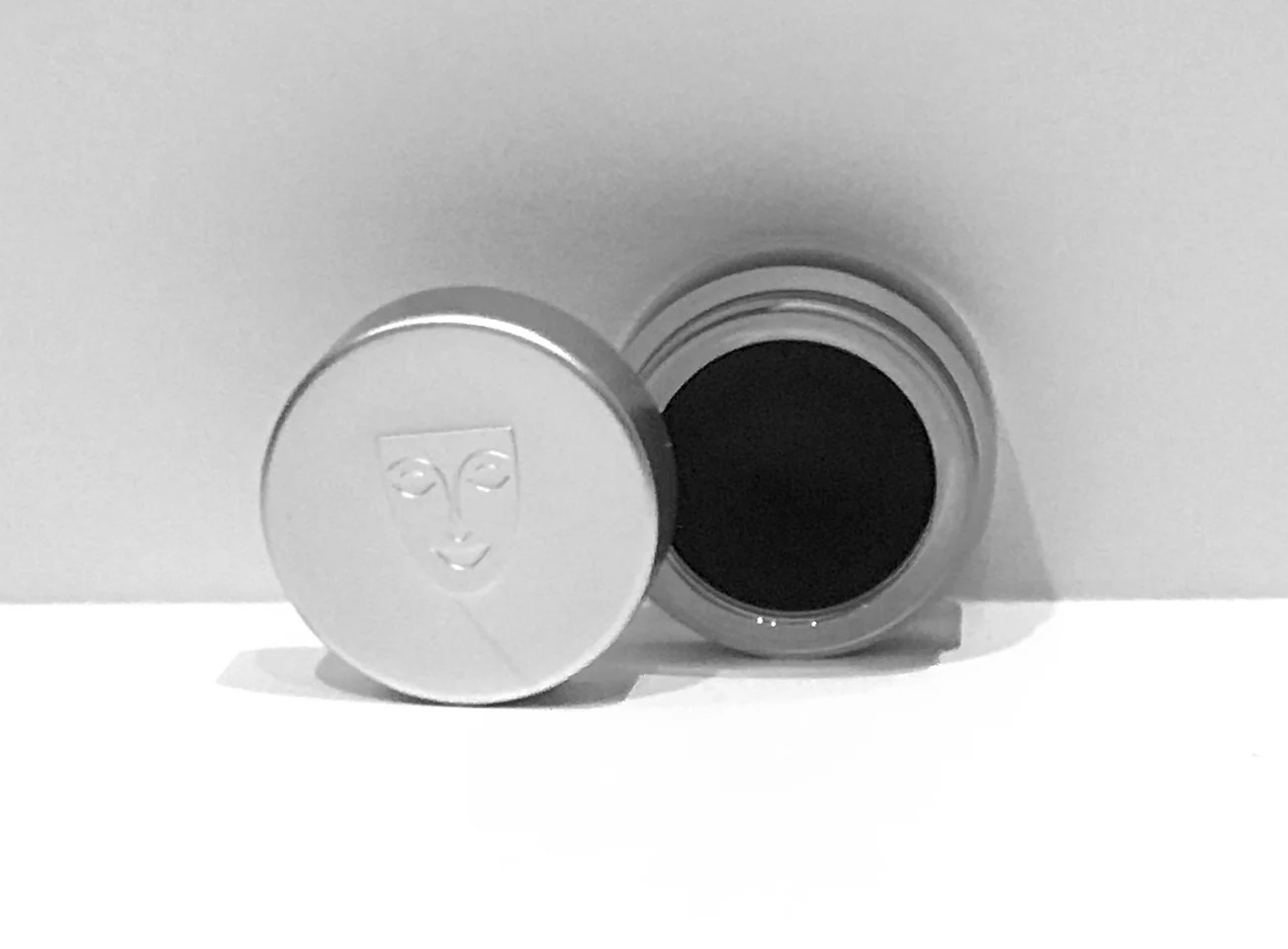 Kryolan HD Cream Liner (ART.19321) - Image 2