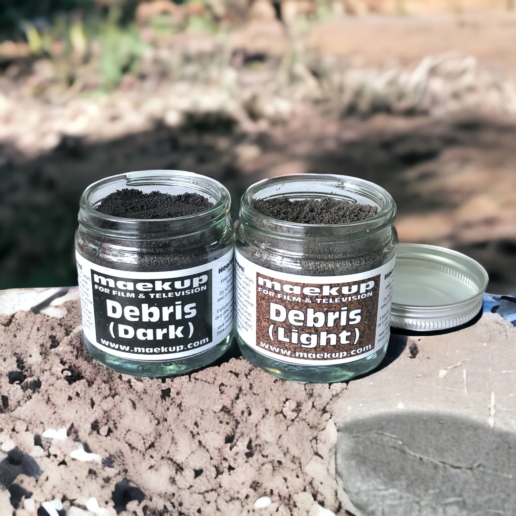 MAEKUP Debris